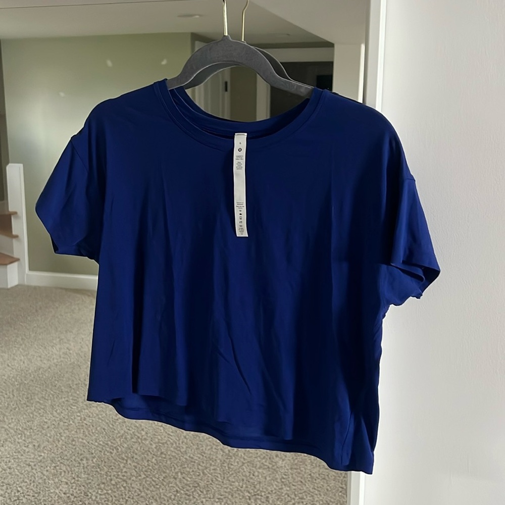 Lululemon Cates Cropped T Shirt - Royal Blue - Size 6